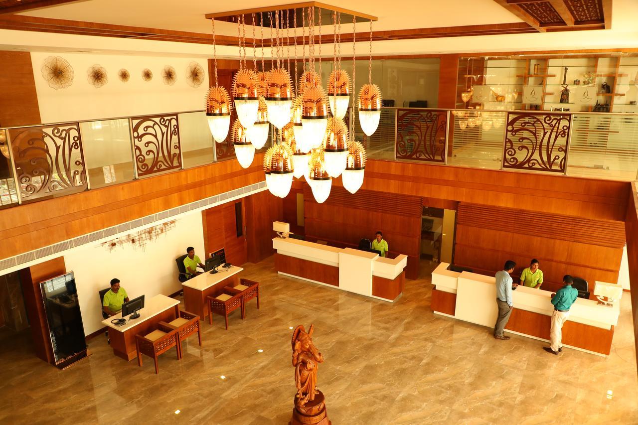 Hotel Karthika Park Kazhakuttam Экстерьер фото