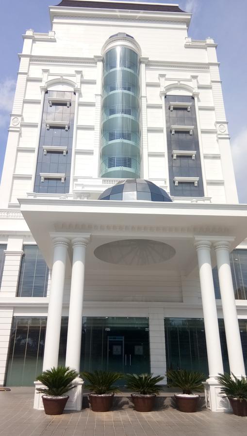 Hotel Karthika Park Kazhakuttam Экстерьер фото
