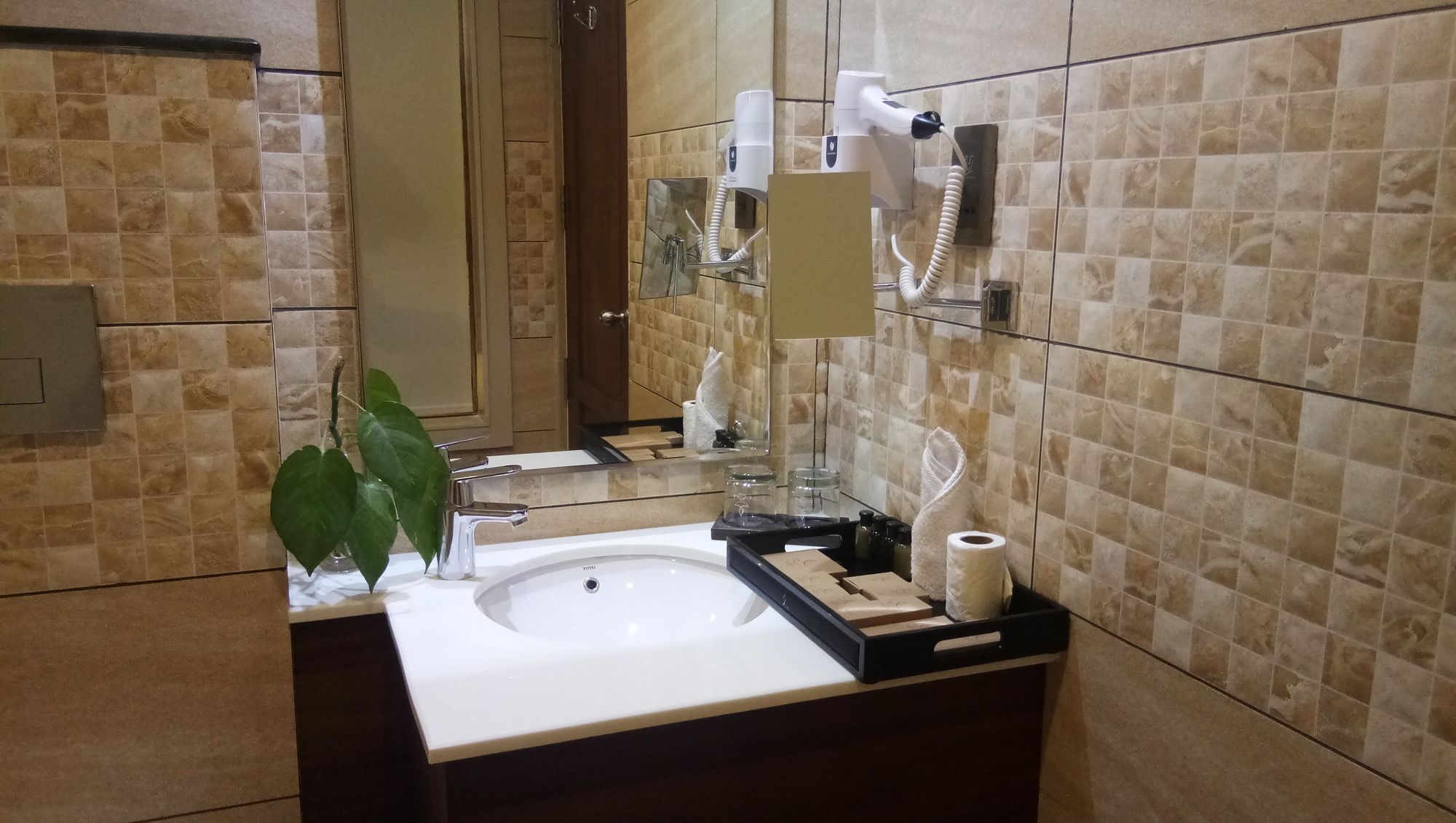 Hotel Karthika Park Kazhakuttam Экстерьер фото