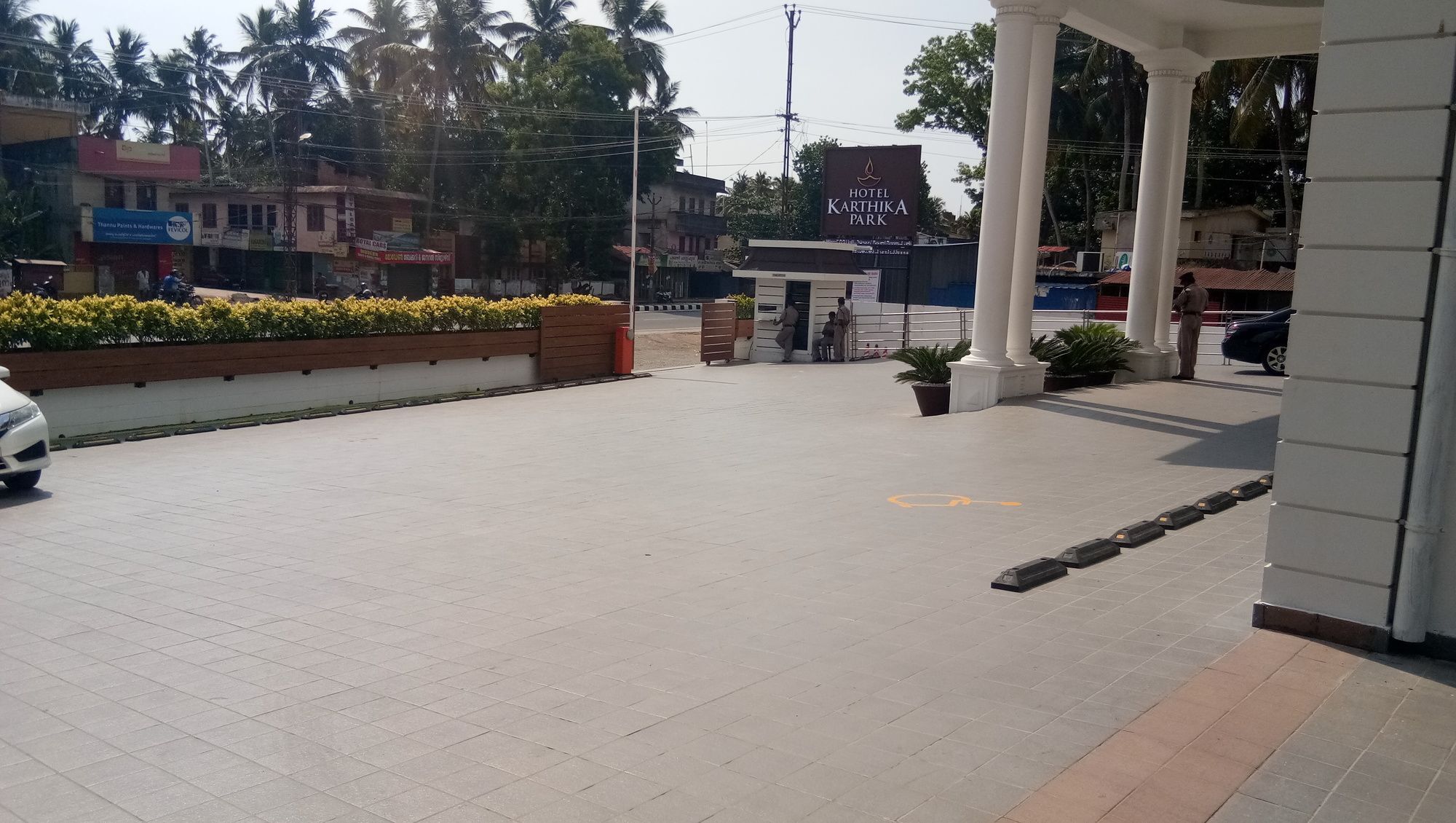 Hotel Karthika Park Kazhakuttam Экстерьер фото